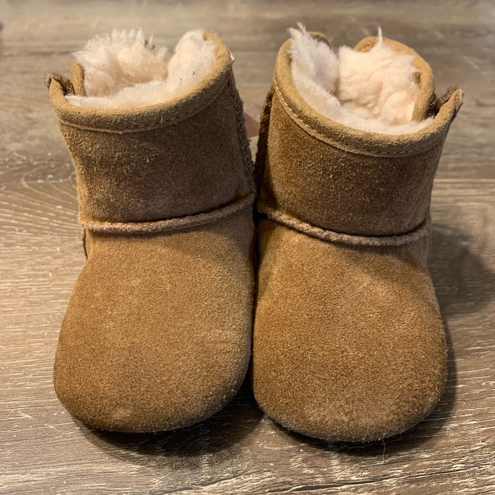 Ugg Boots w/Bows
